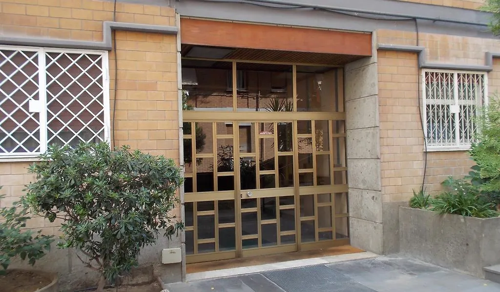 Roma Tourist House-1